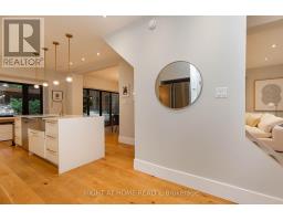 16 Pine Crescent, Toronto, ON M4E1L2 Photo 14