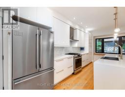 16 Pine Crescent, Toronto, ON M4E1L2 Photo 17