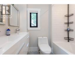 16 Pine Crescent, Toronto, ON M4E1L2 Photo 23