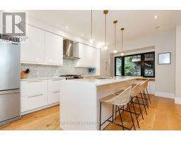 16 Pine Crescent, Toronto, ON M4E1L2 Photo 9