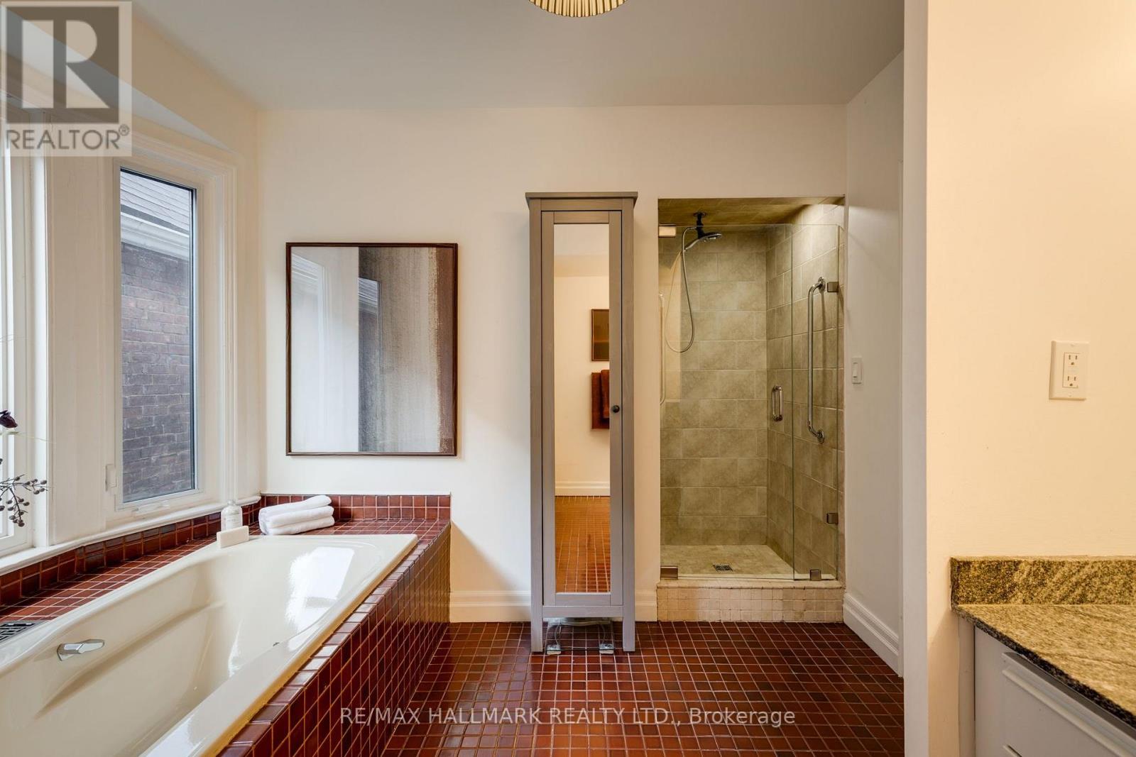 63 Chester Avenue, Toronto, ON photo 21