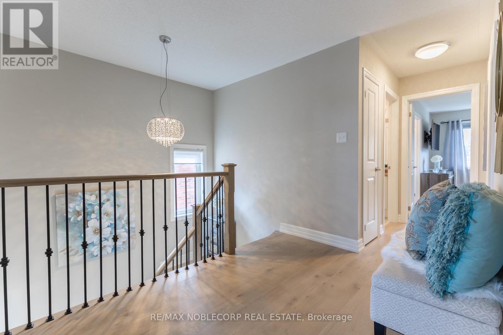 2189 Galloway Street, Innisfil, ON photo 18