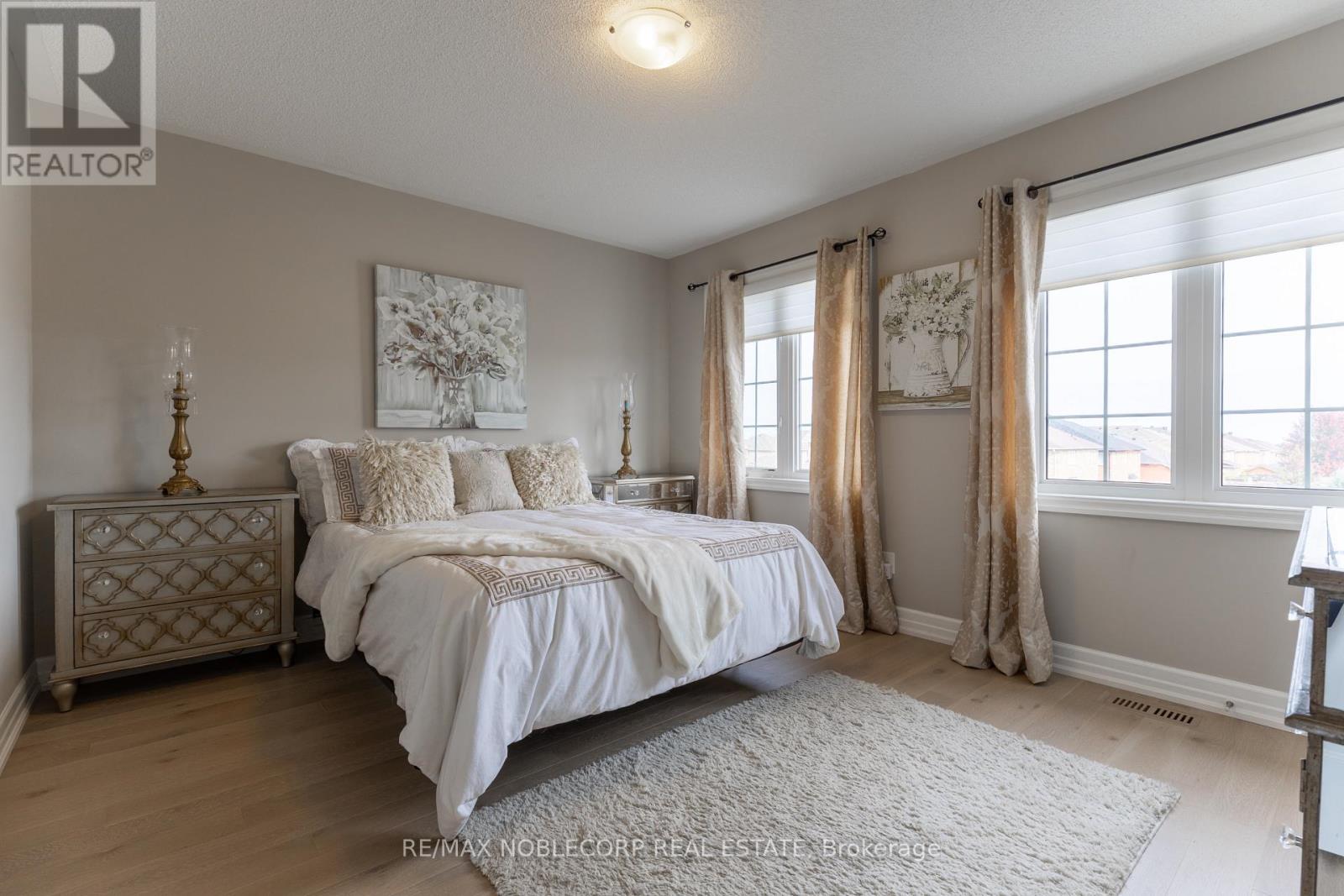 2189 Galloway Street, Innisfil, ON photo 28