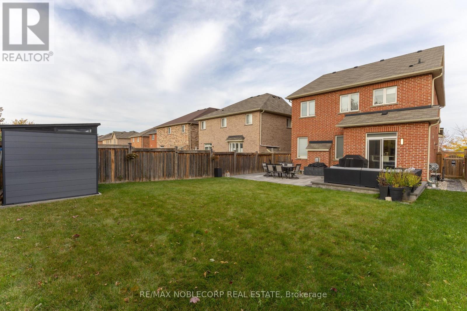 2189 GALLOWAY STREET - 40