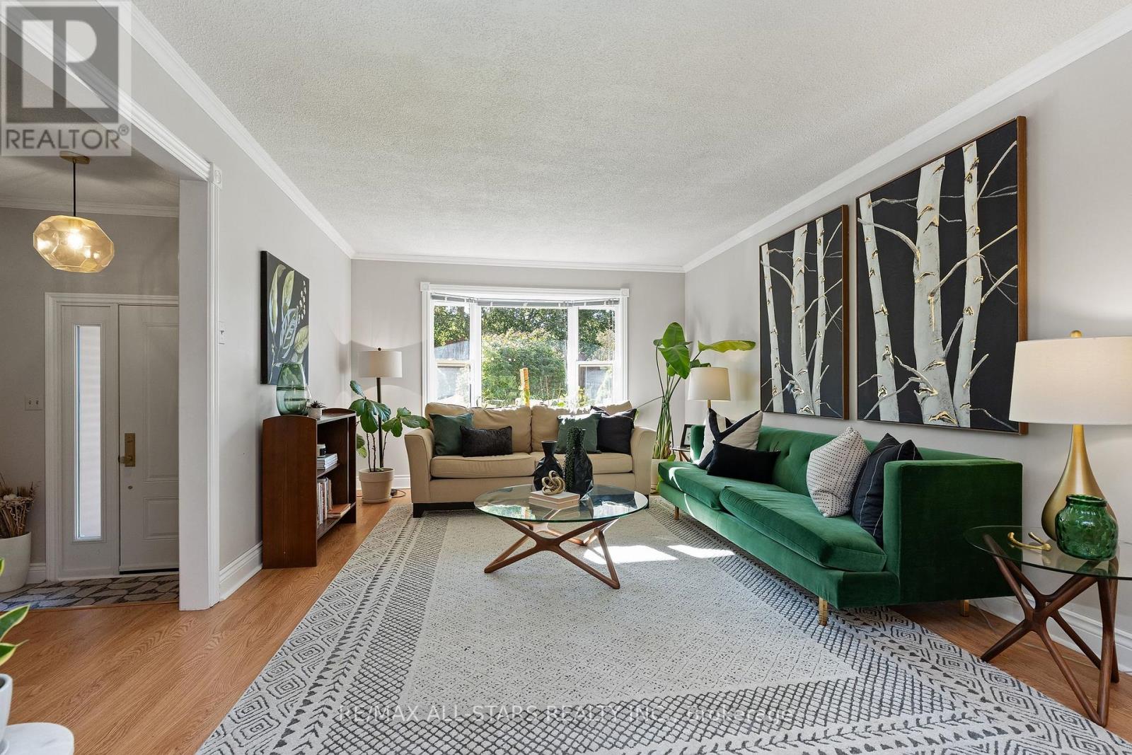209 Malton Road, Newmarket, ON photo 2