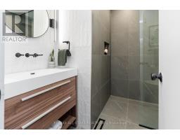209 Malton Road, Newmarket, ON L3Y5X3 Photo 26