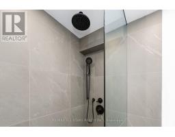 209 Malton Road, Newmarket, ON L3Y5X3 Photo 28