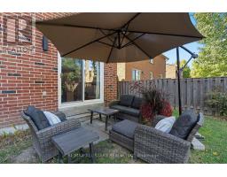 209 Malton Road, Newmarket, ON L3Y5X3 Photo 39