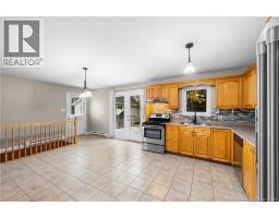 4pc Bathroom - 413 Mandeville Street, Dieppe, NB E1A6W1 Photo 9