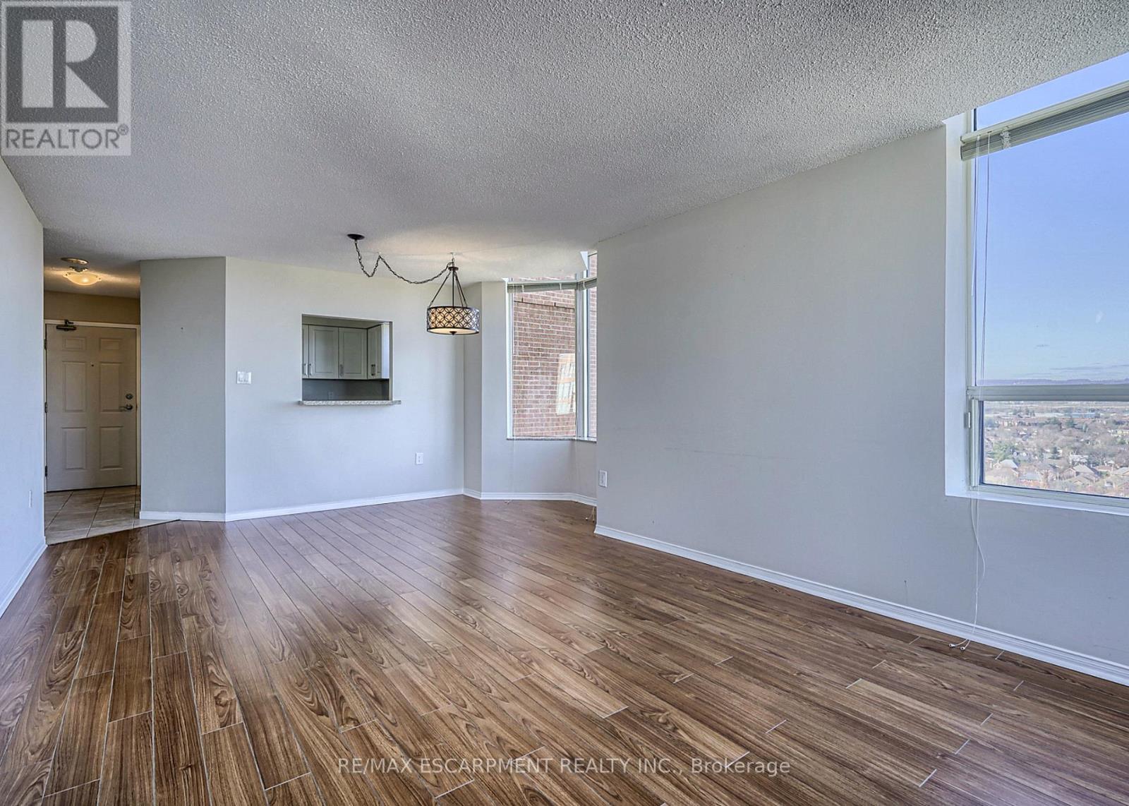 2009 - 1270 MAPLE CROSSING BOULEVARD, Burlington (Brant) Ontario