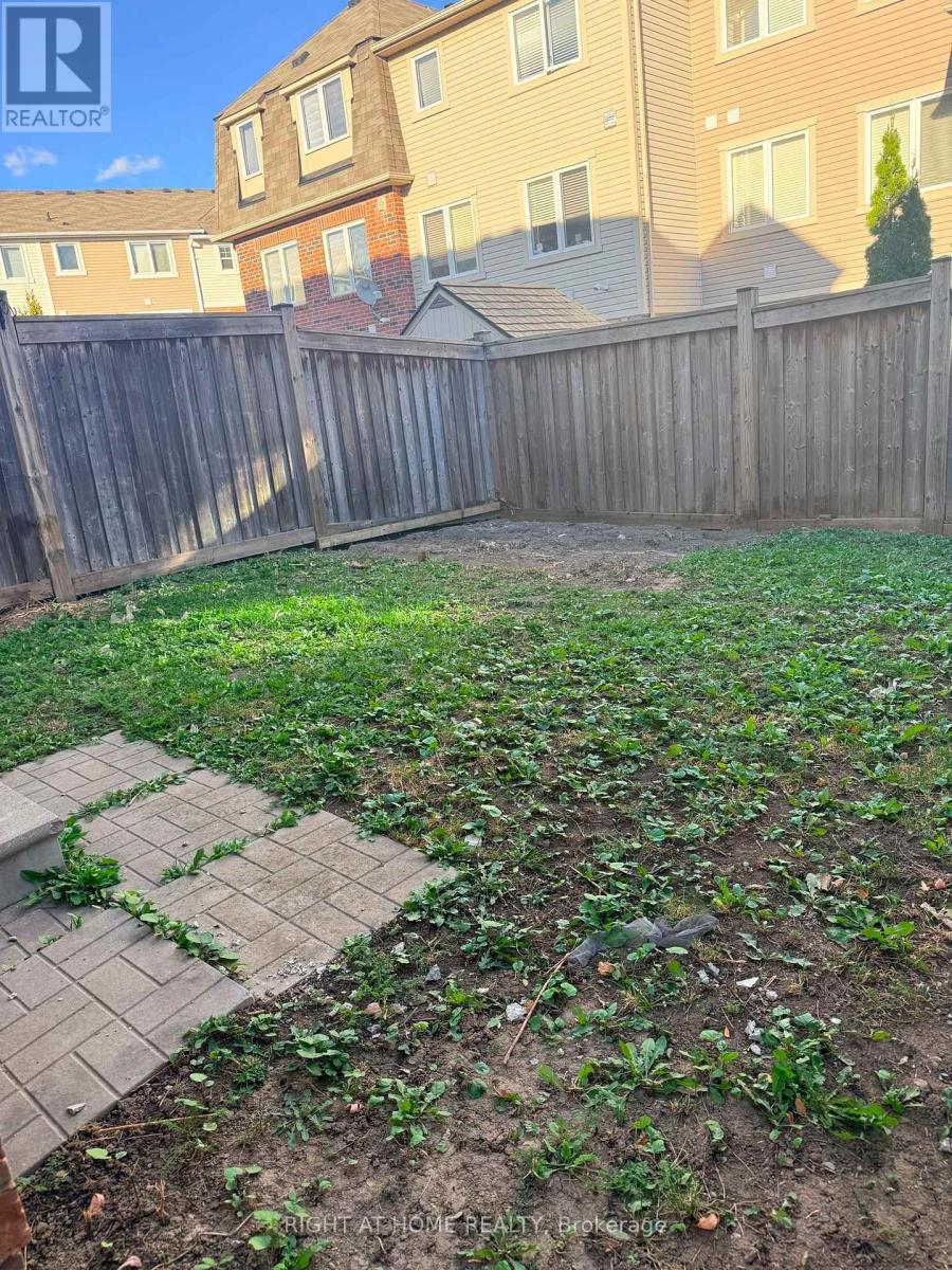 13 Lanternlight Lane — photo 34
