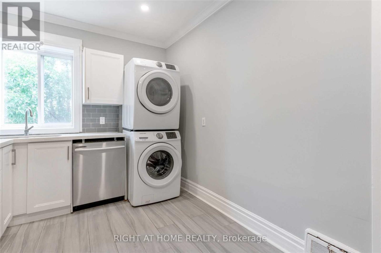 859 Gladstone Avenue — photo 4