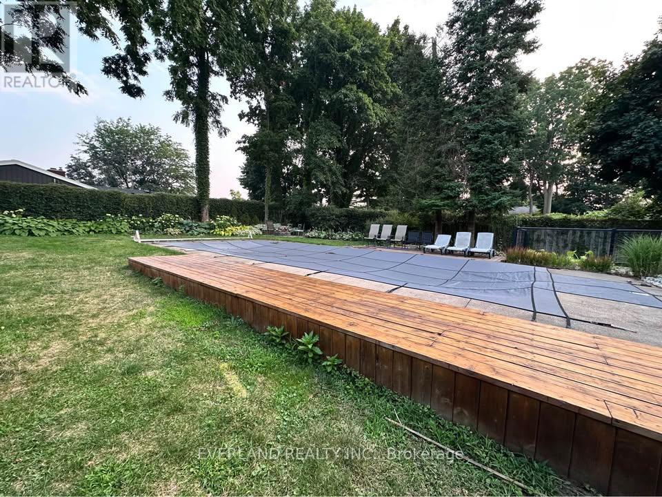 3369 St Paul Avenue — photo 15