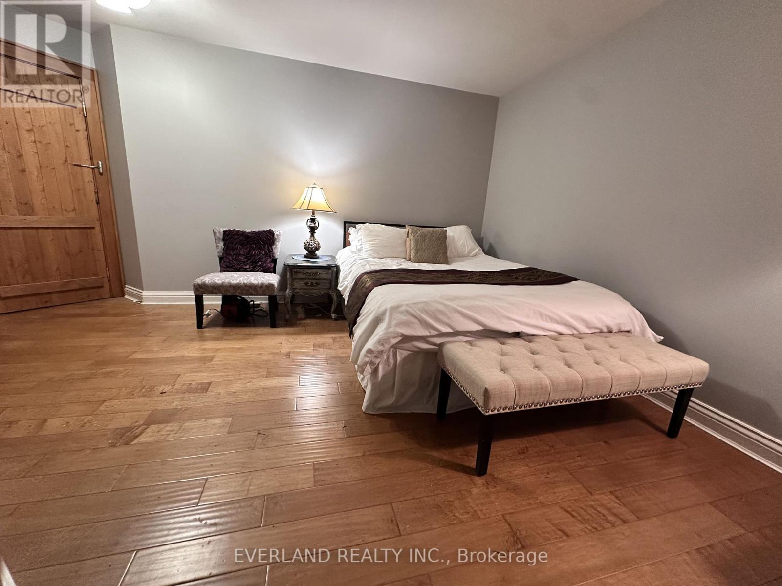 3369 St Paul Avenue — photo 2