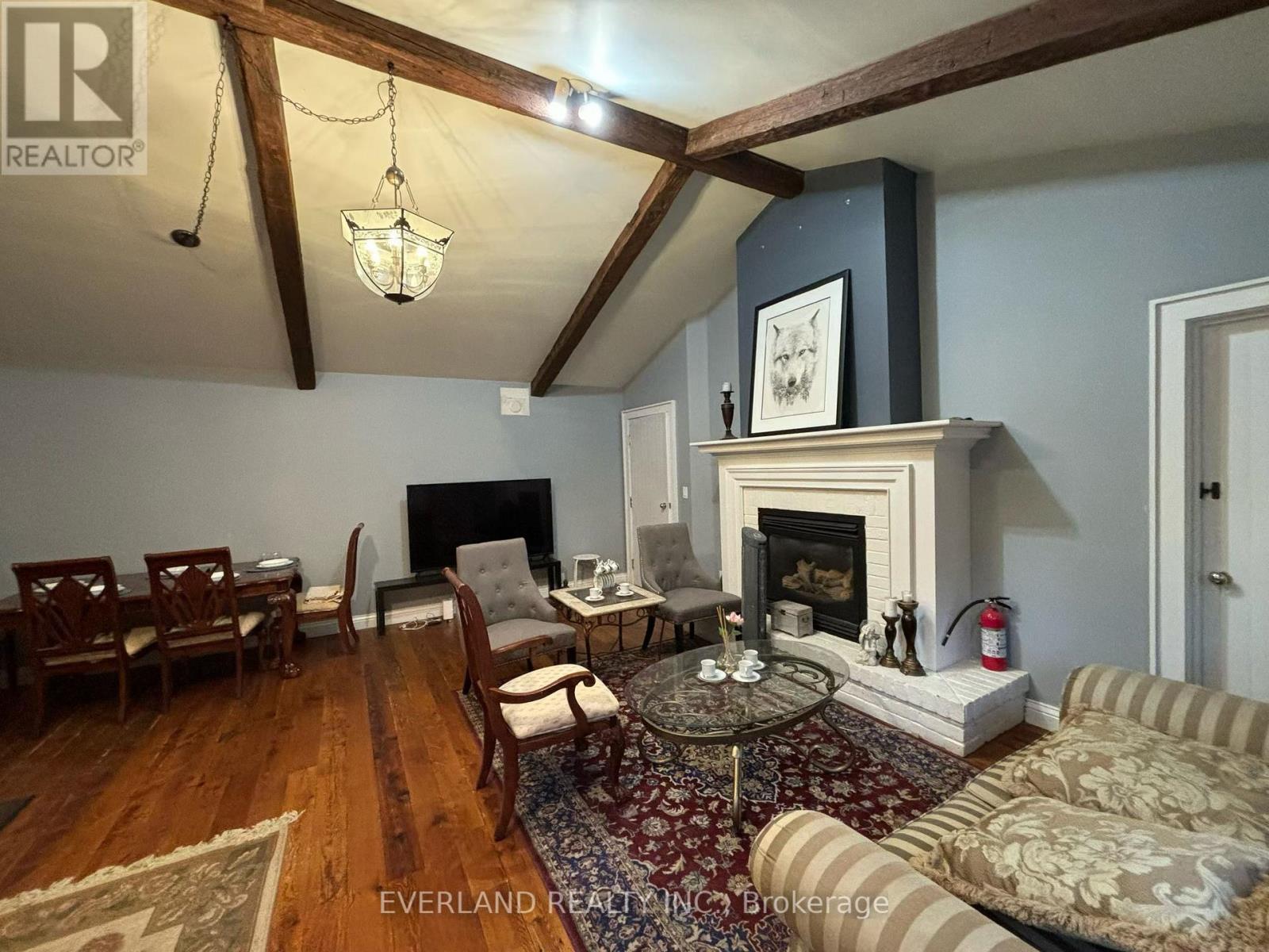 3369 St Paul Avenue — photo 22