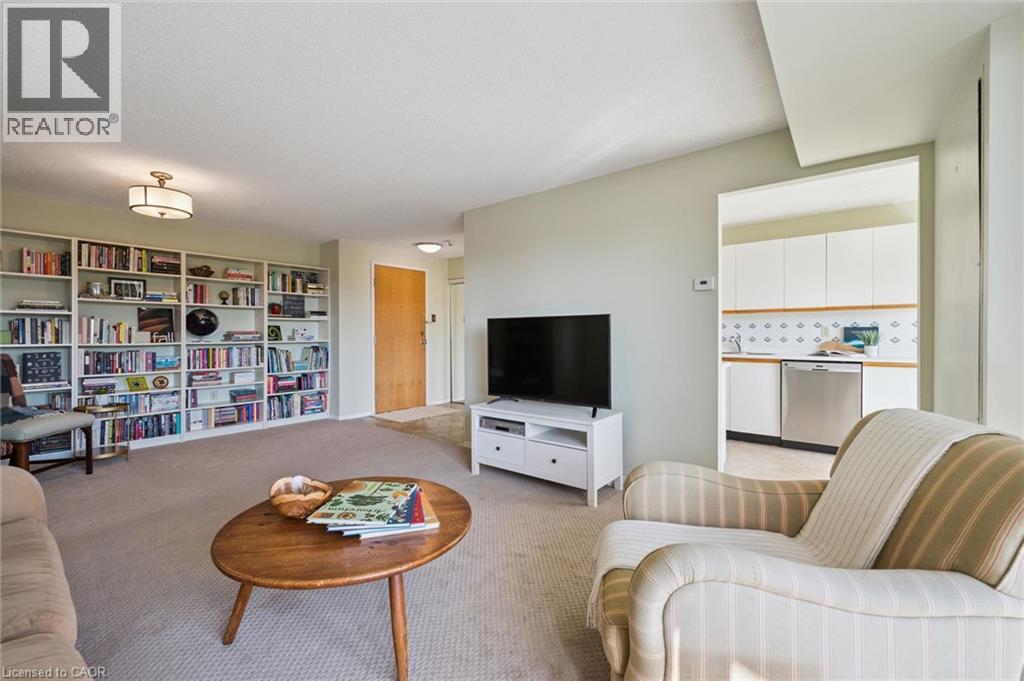 #308 30 BLUE SPRINGS Drive - 18