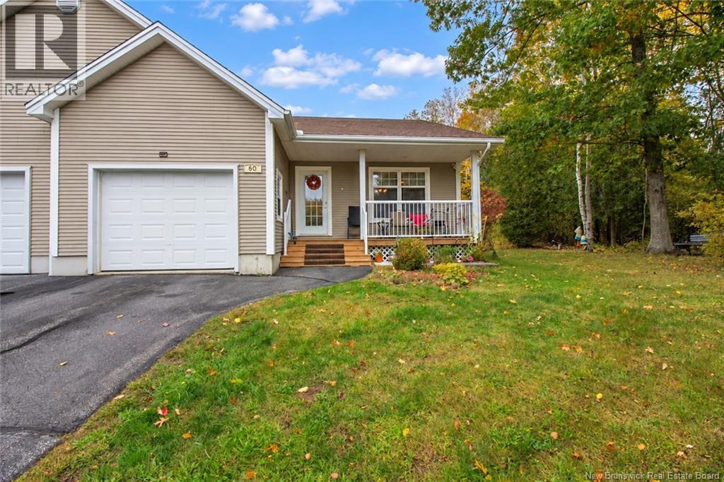 60 Walker Crescent - 2