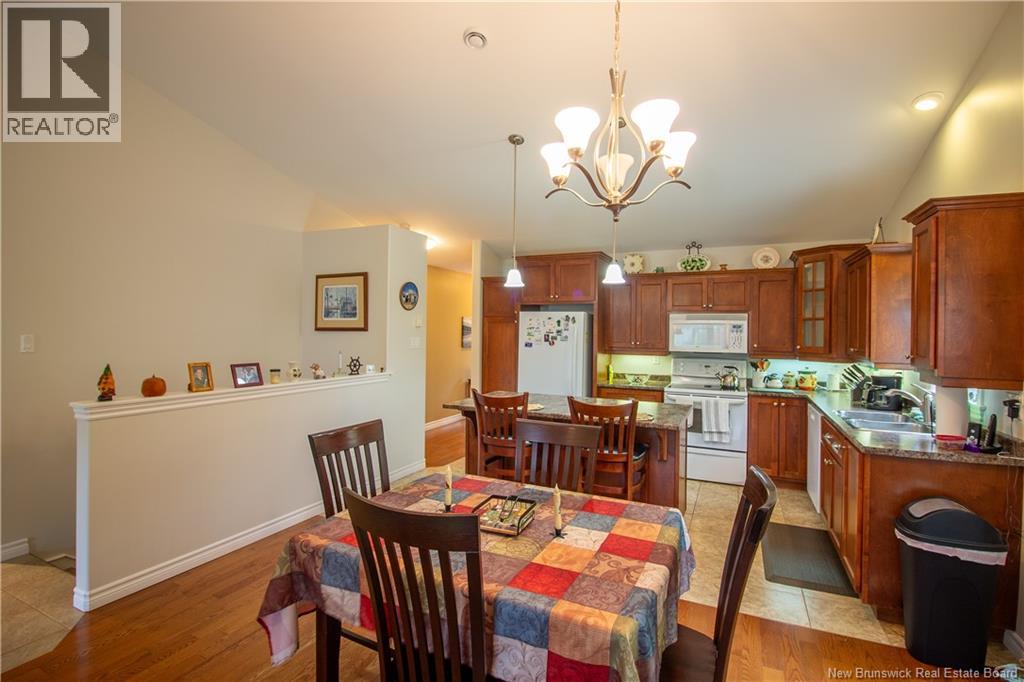 60 Walker Crescent - 11