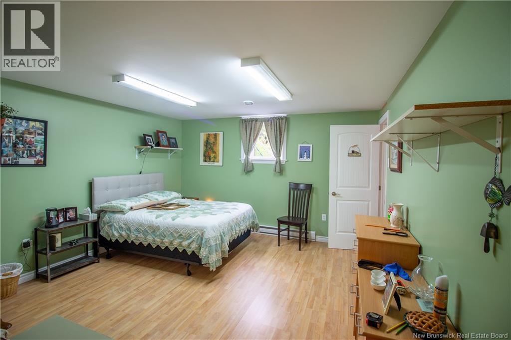 60 Walker Crescent - 28