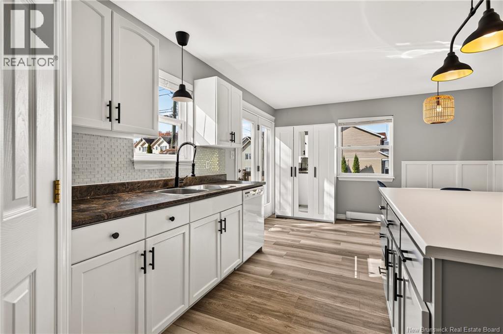 218 Glencairn Drive - 13