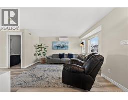 218 Glencairn Drive, photo 5