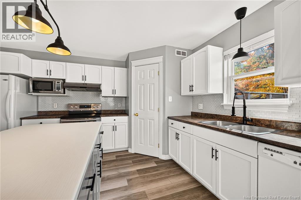 218 Glencairn Drive - 12