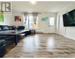 135 Grenfell Heights thumbnail 4
