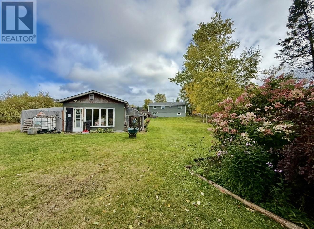 24 Farm Road - 7