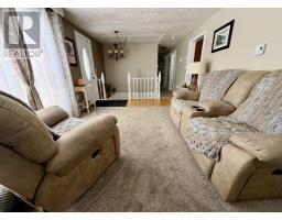 24 Farm Road thumbnail 32