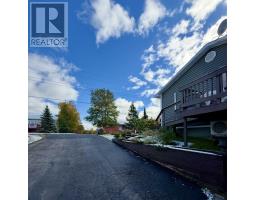 24 Farm Road thumbnail 48
