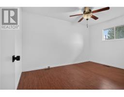 2871 Baker, Val Caron, ON P3N1K1 Photo 11