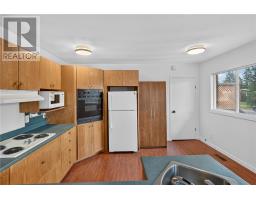 2871 Baker, Val Caron, ON P3N1K1 Photo 6