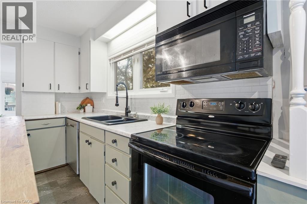264 Britannia Avenue — photo 10