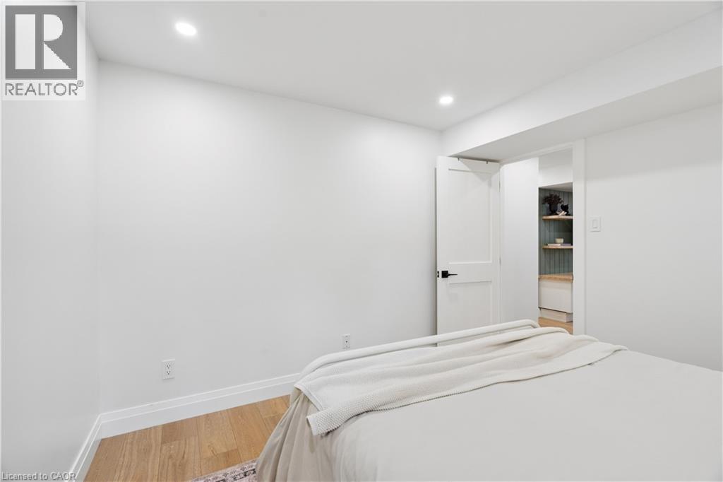 184 Dunbar Street — photo 33
