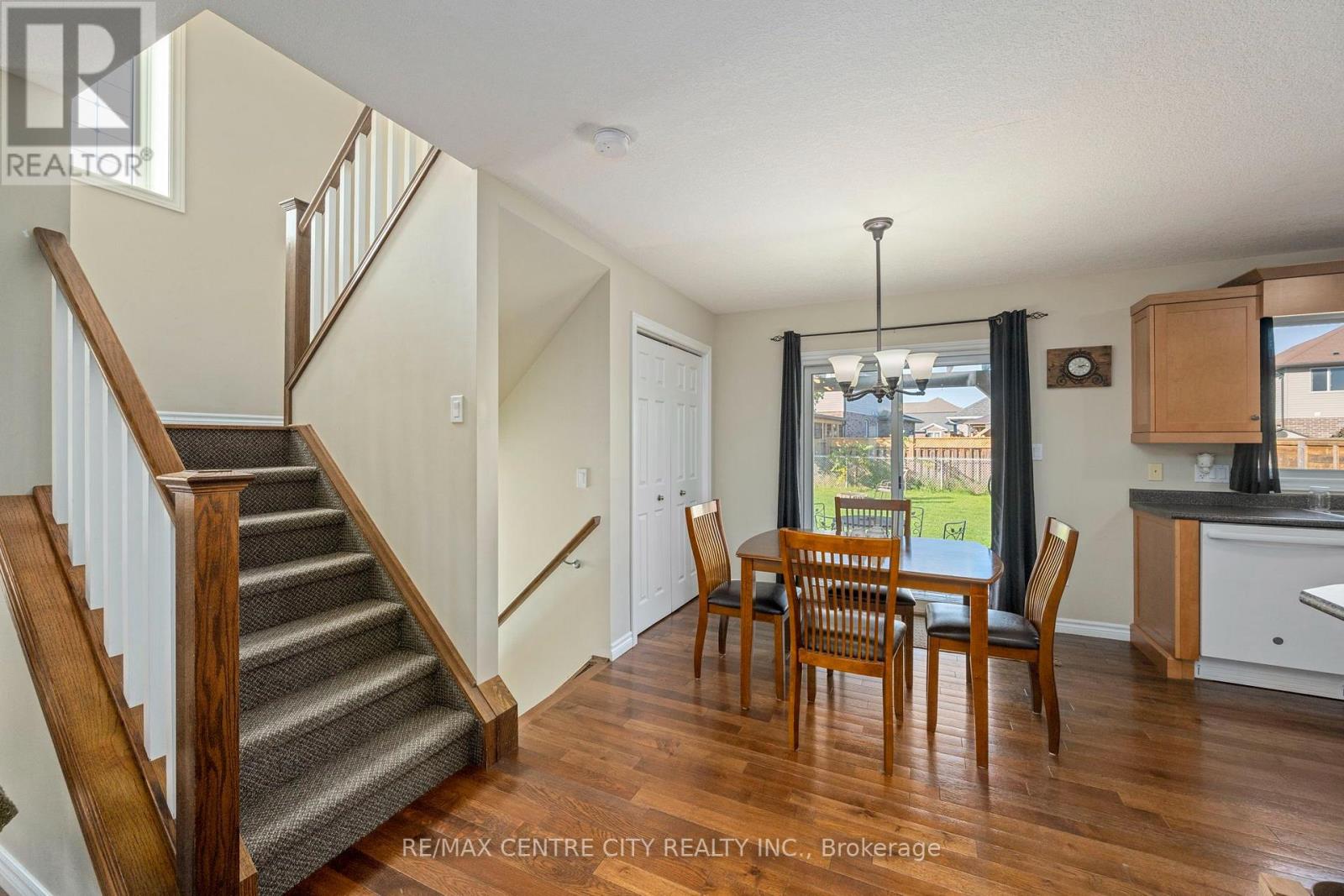 52 Pine Valley Drive — photo 10