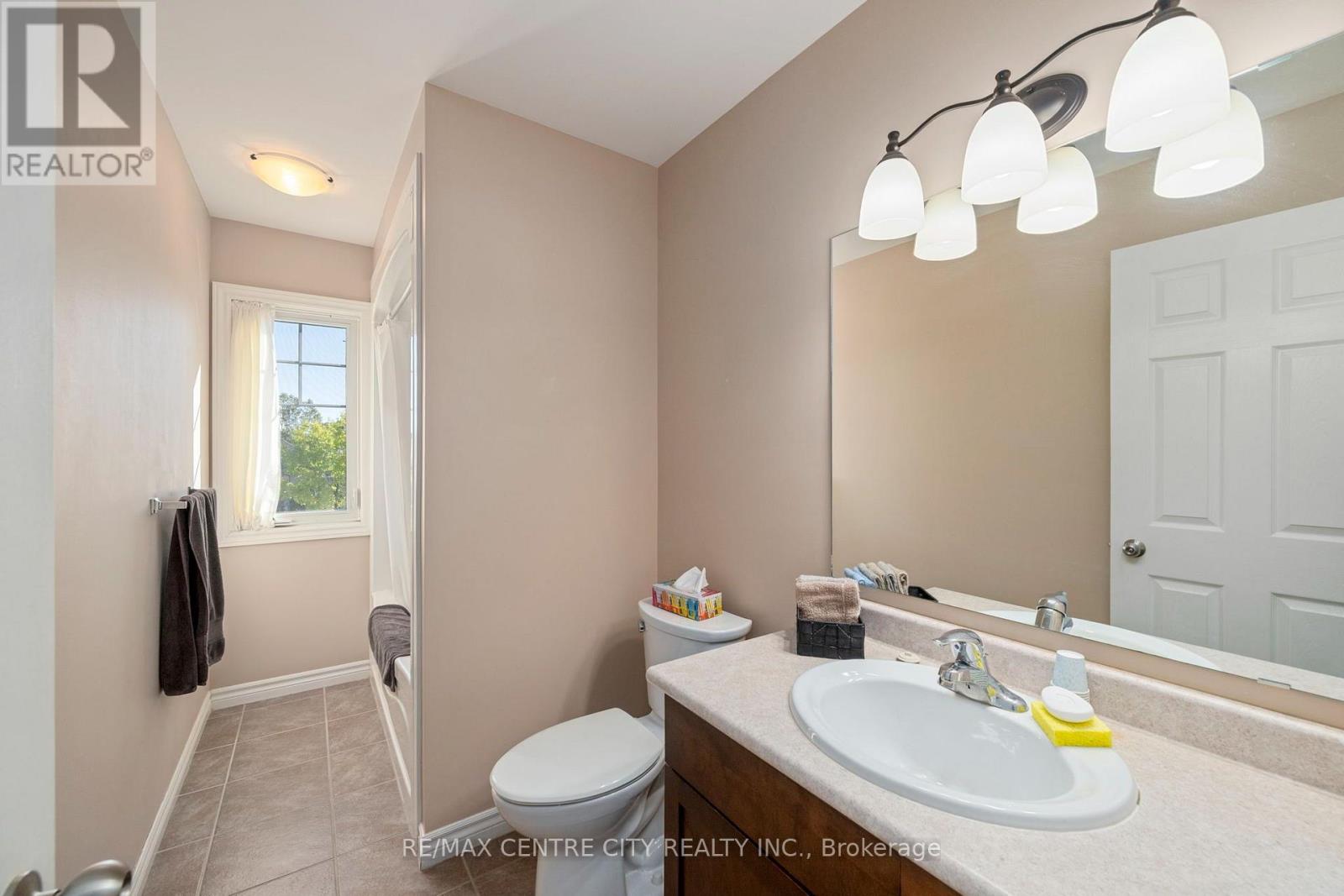 52 Pine Valley Drive — photo 18