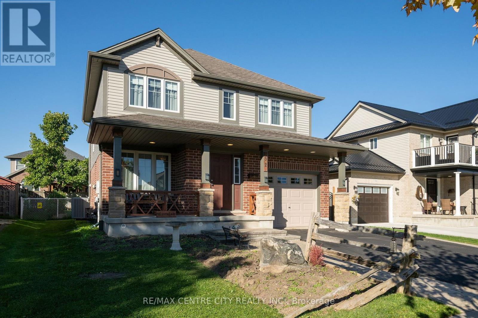 52 Pine Valley Drive — photo 2