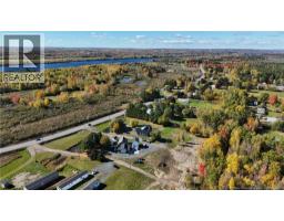 LOT Route 105, photo 7