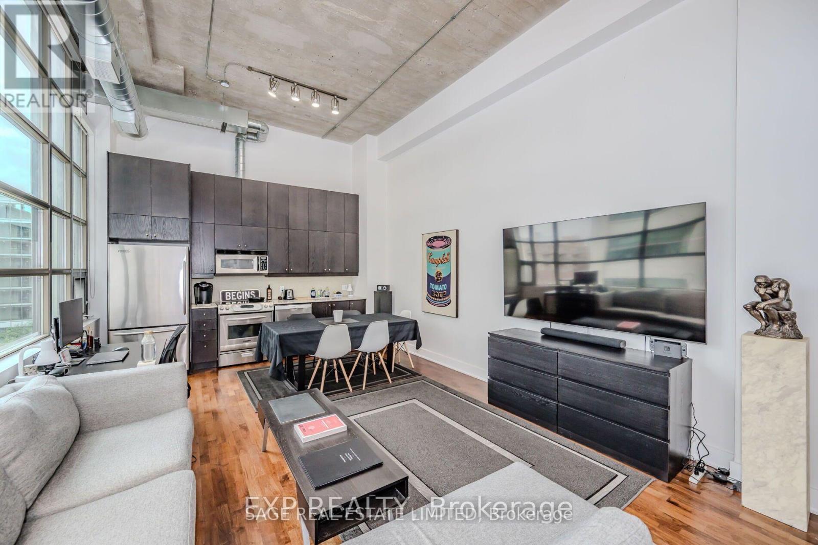 637 Lake Shore Boulevard West — photo 4