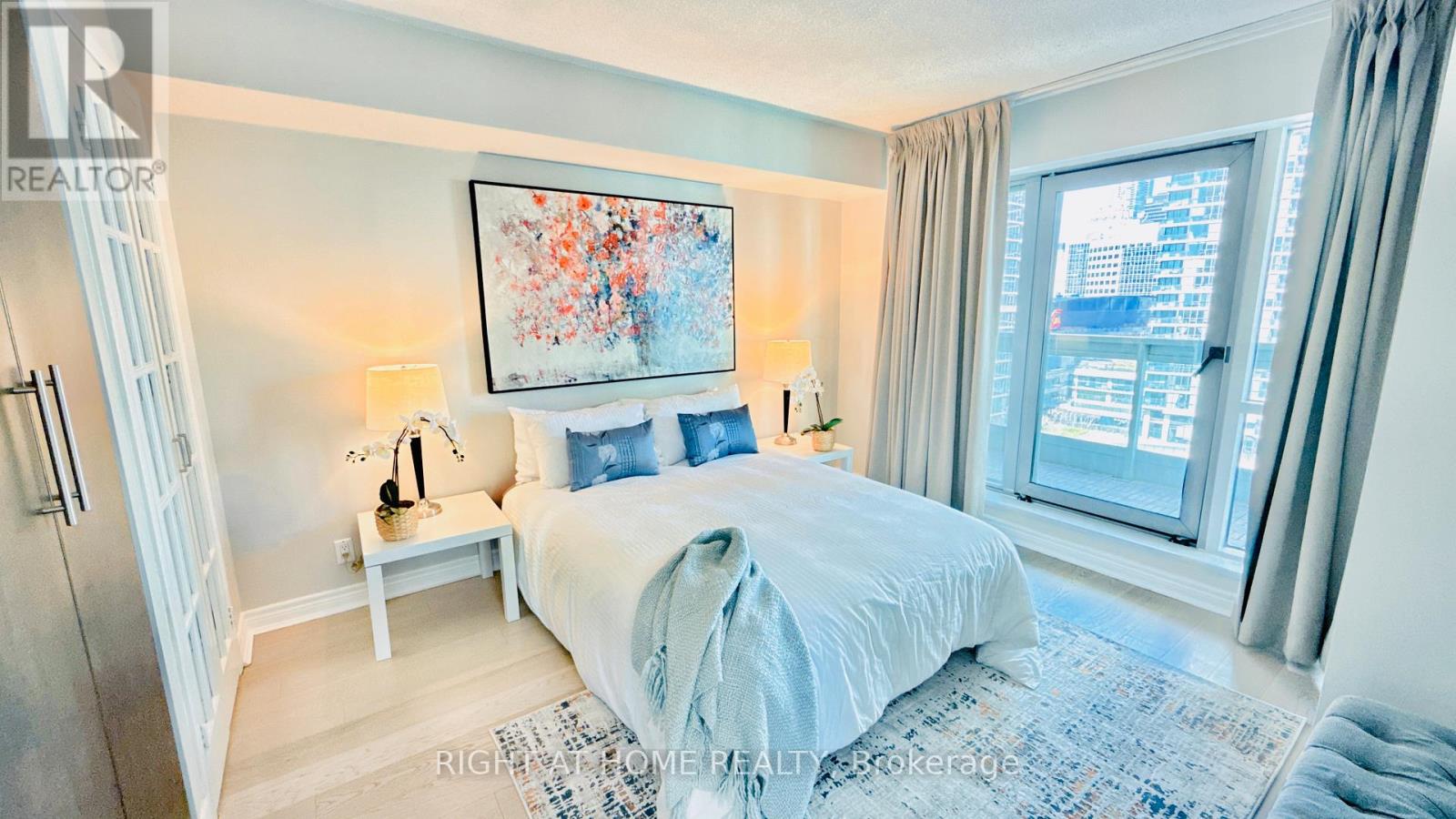1012- 10 Queens Quay West, Toronto, ON photo 11