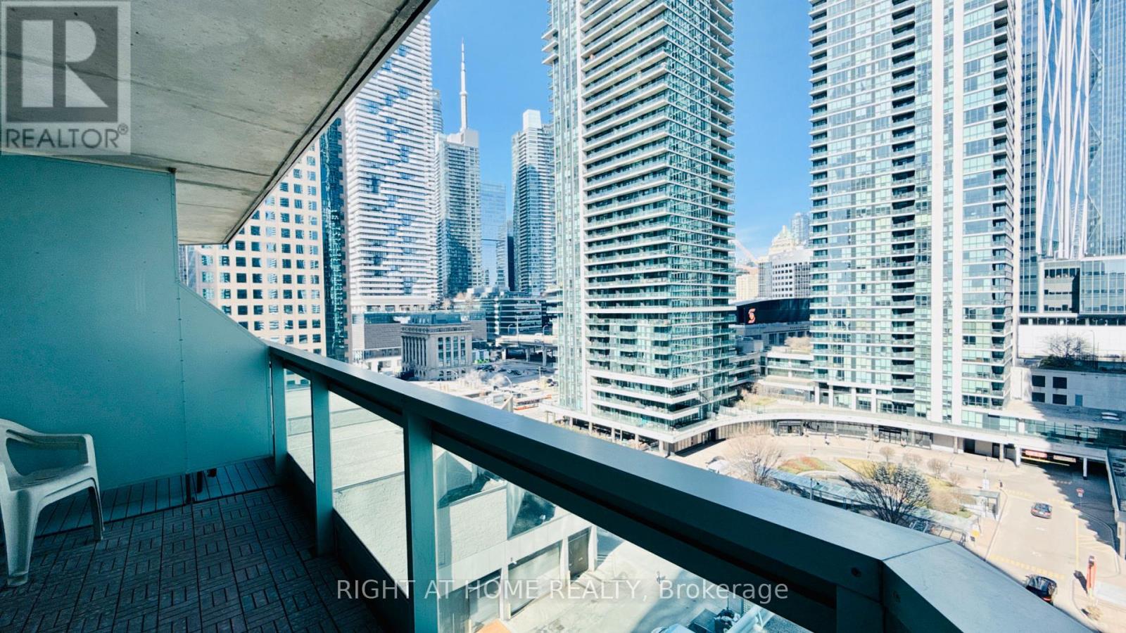 1012- 10 Queens Quay West, Toronto, ON photo 17