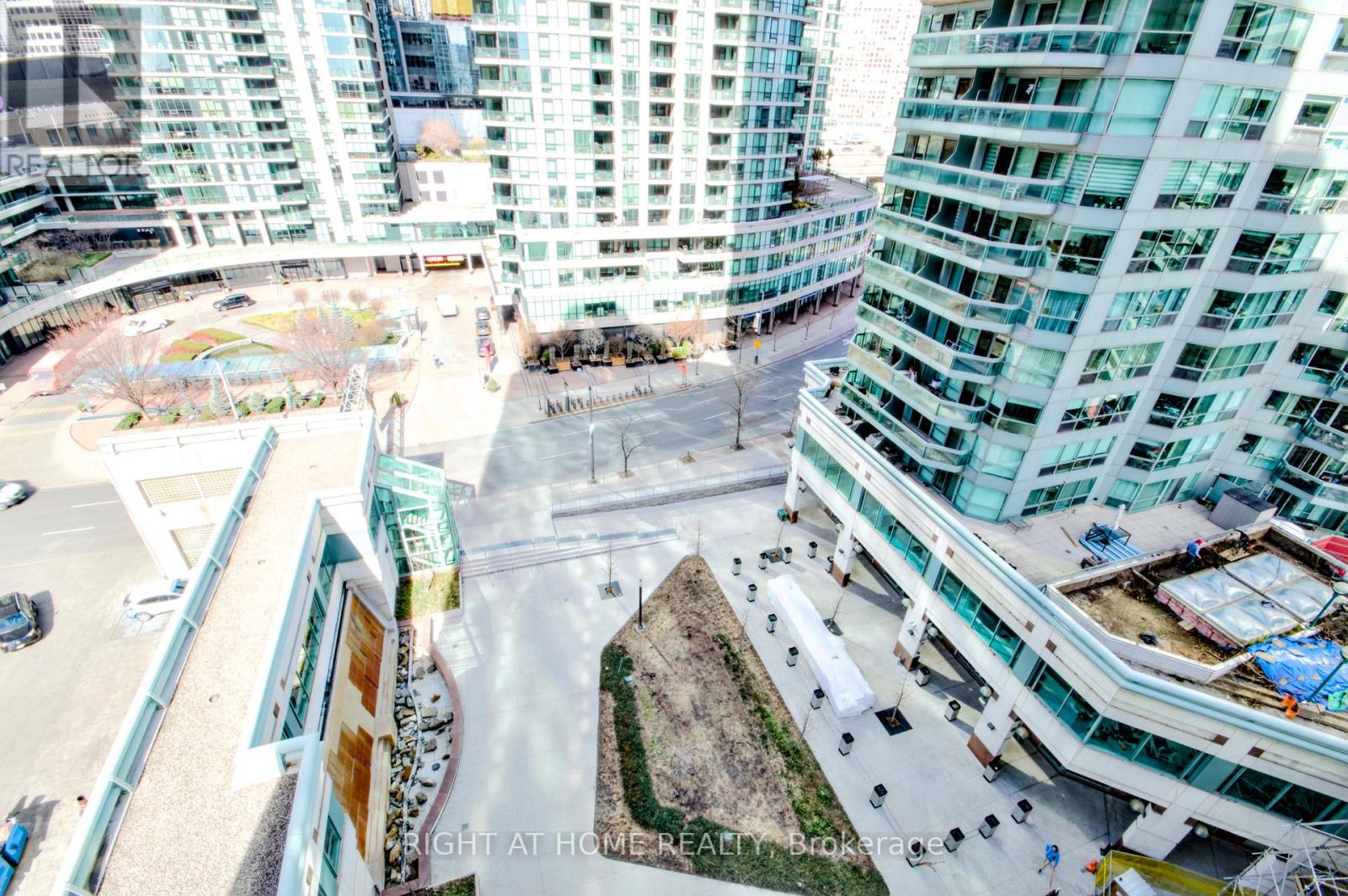 1012- 10 Queens Quay West, Toronto, ON photo 21