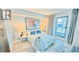 1012 - 10 Queens Quay W, Toronto, ON M5J2R9 Photo 11