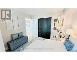 1012 - 10 Queens Quay W, Toronto, ON M5J2R9 Photo 13