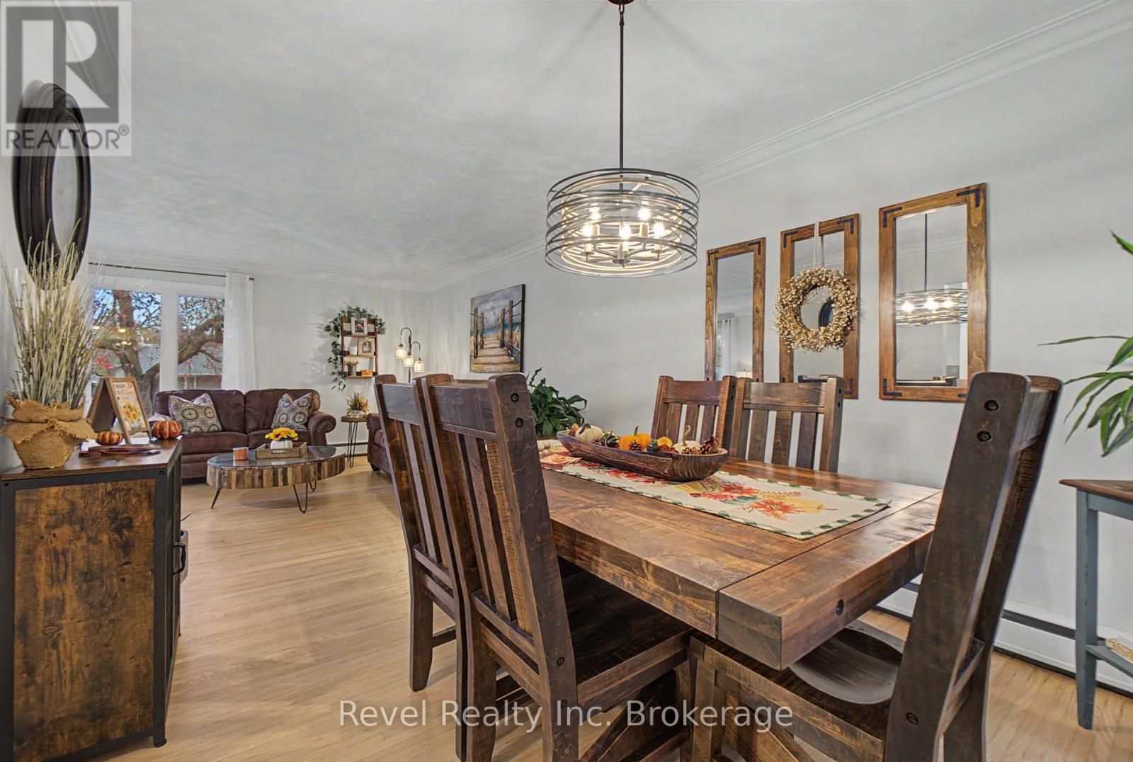 673 Laurentian Avenue — photo 12