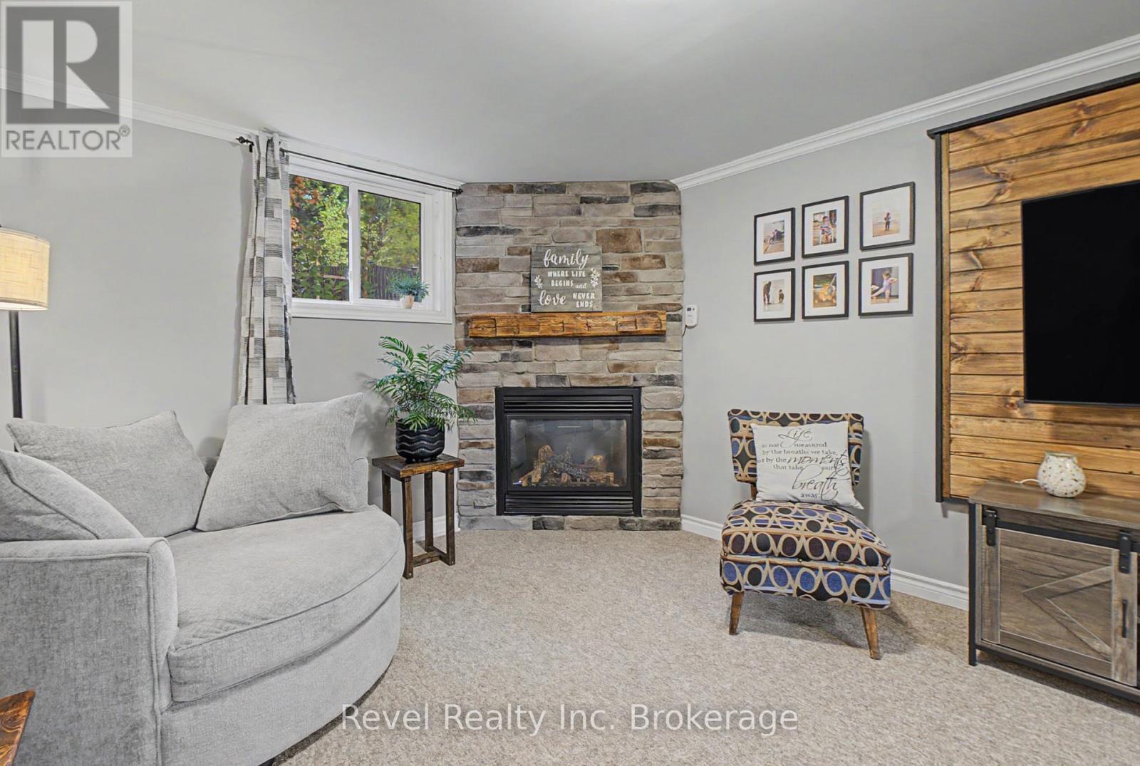 673 Laurentian Avenue — photo 32