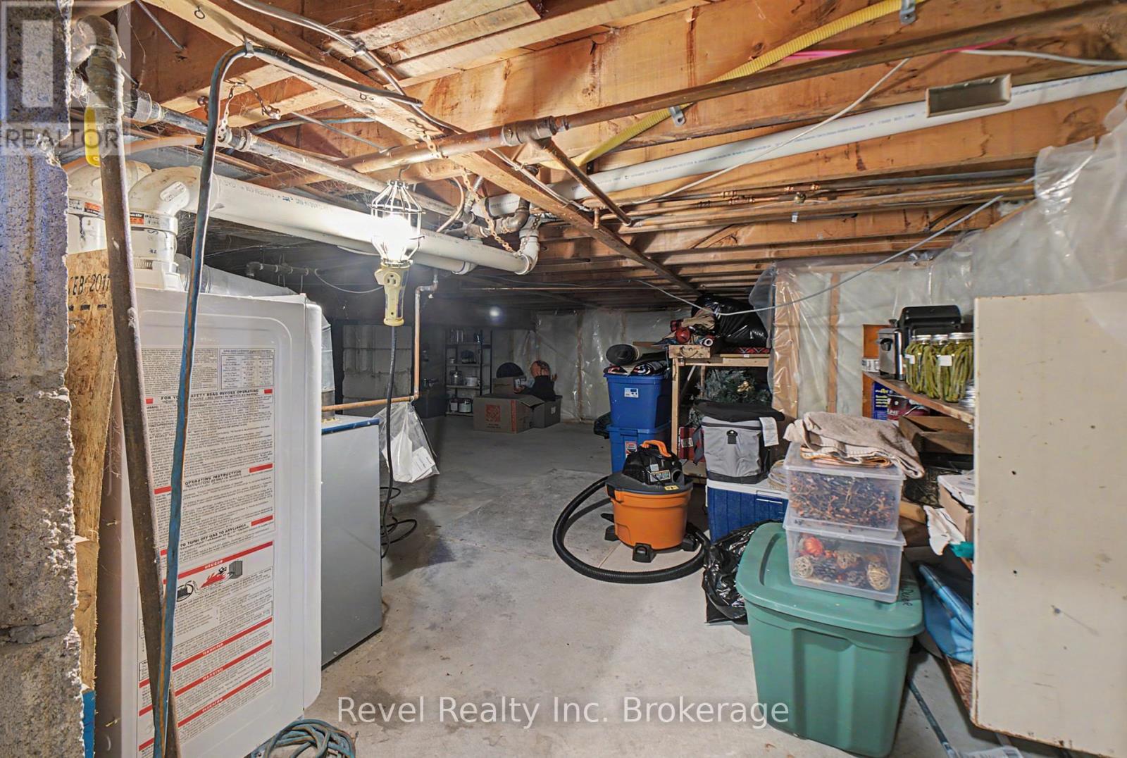 673 Laurentian Avenue — photo 33