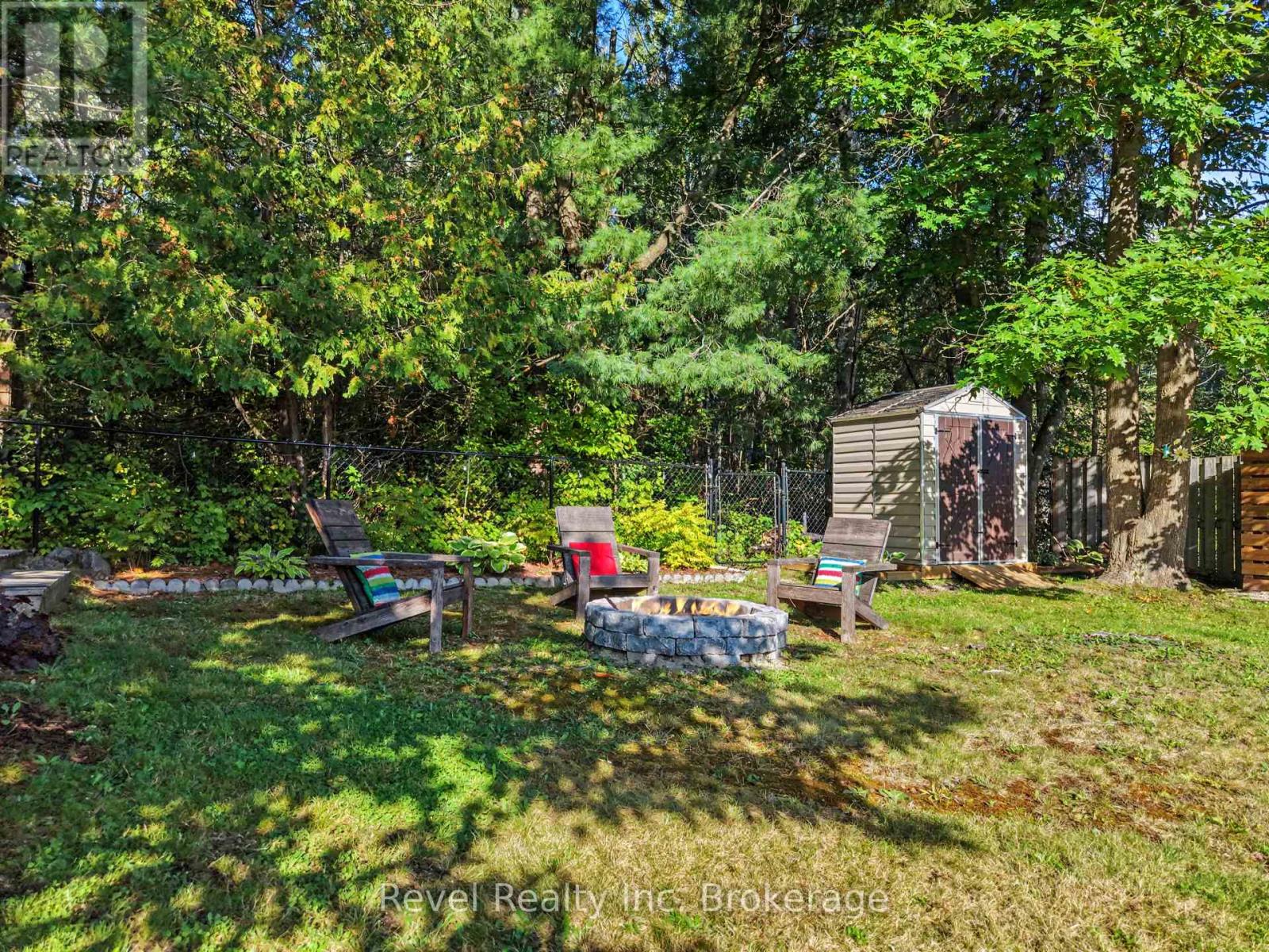 673 Laurentian Avenue — photo 36