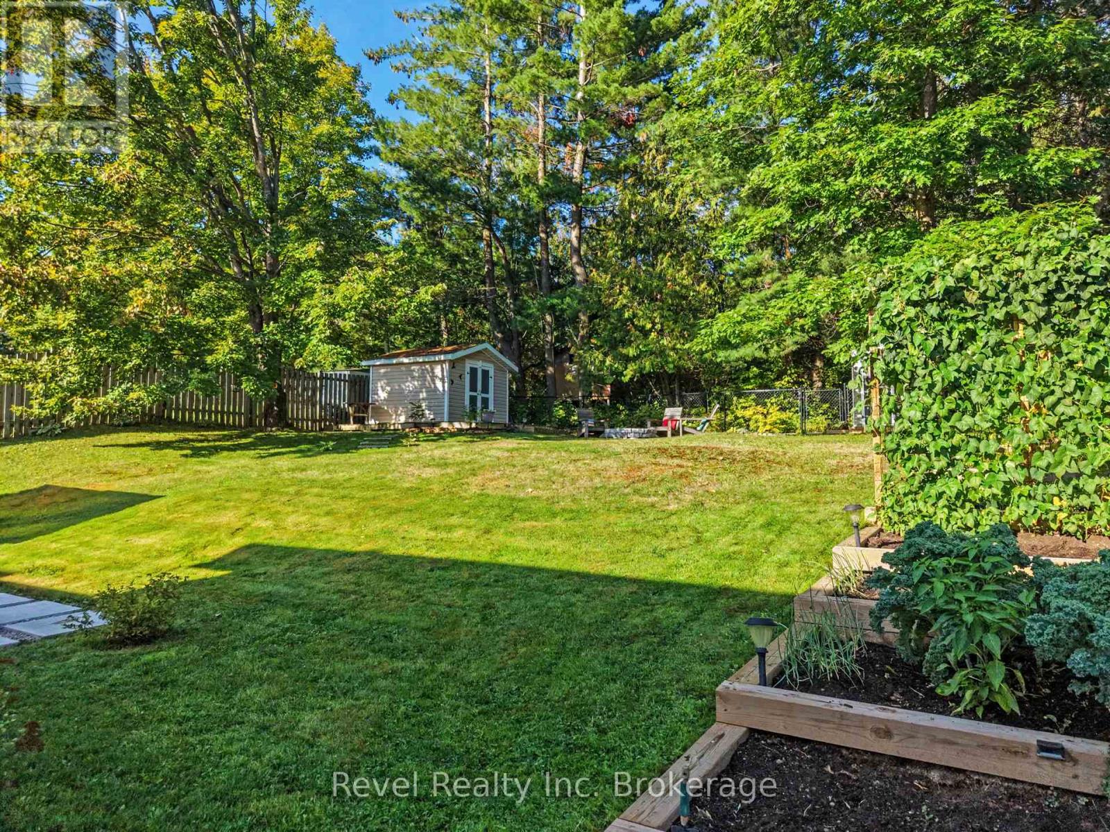 673 Laurentian Avenue — photo 44