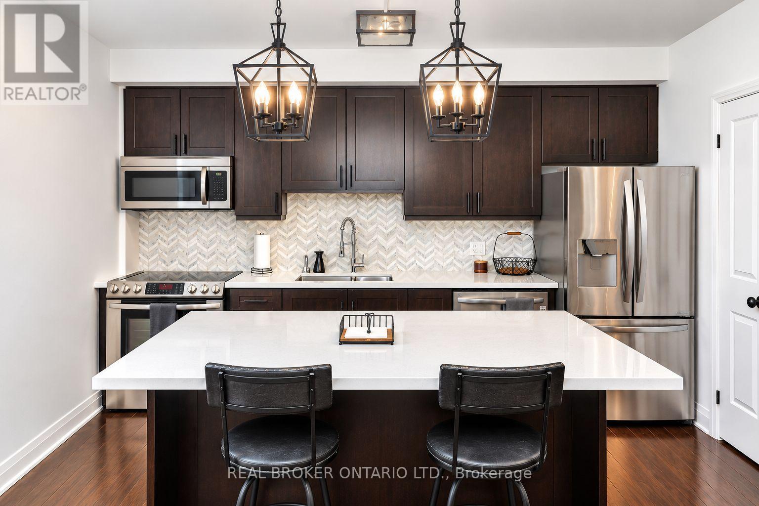 111- 12 Woodstream Boulevard, Vaughan, ON photo 2